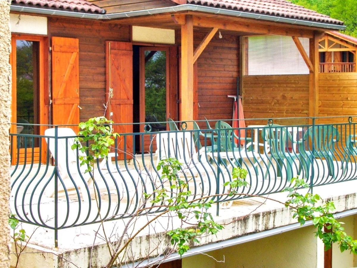 Chalet Charmant A Saint-Gerons Avec Piscine Partagee 외부 사진